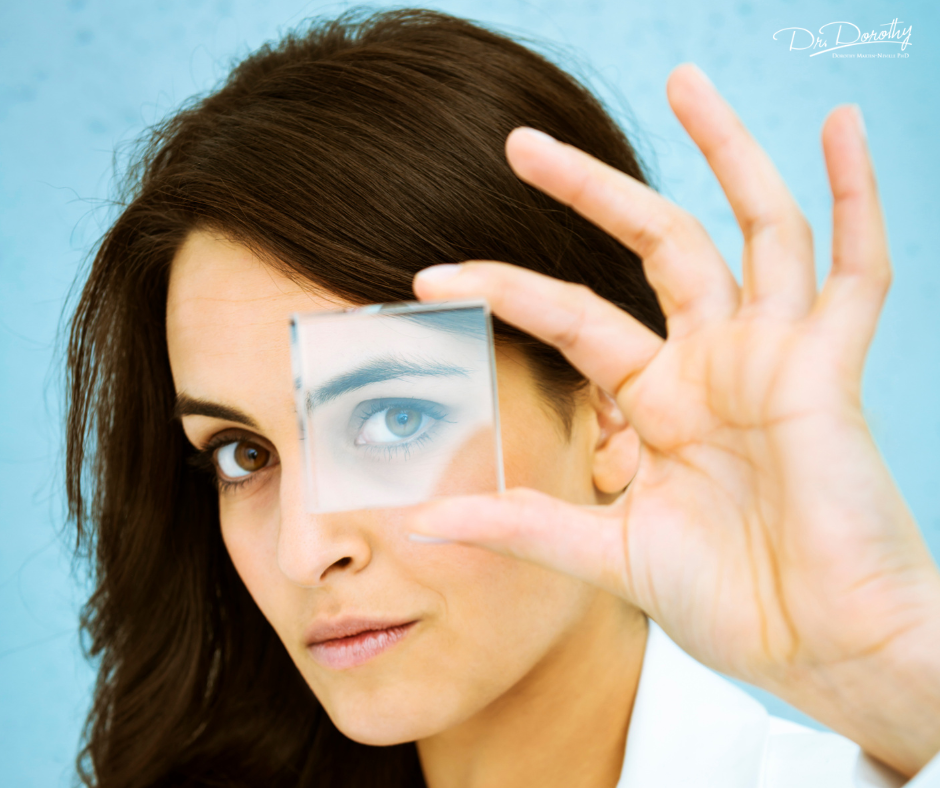 strengths_weaknesses_women-looking-lens